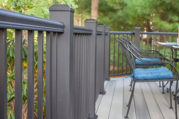Customized Outdoor Metal Handrail Balcony Stair Porch Deck Fittings Tubular Steel Railing Aluminum Railing System